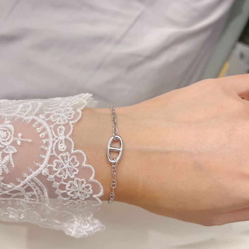 H**me5 bracelets